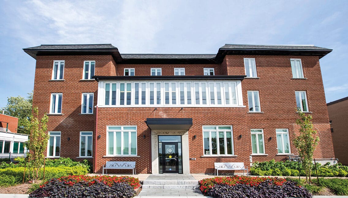 Hôtel Boucherville - maintenant le Café centre d'art