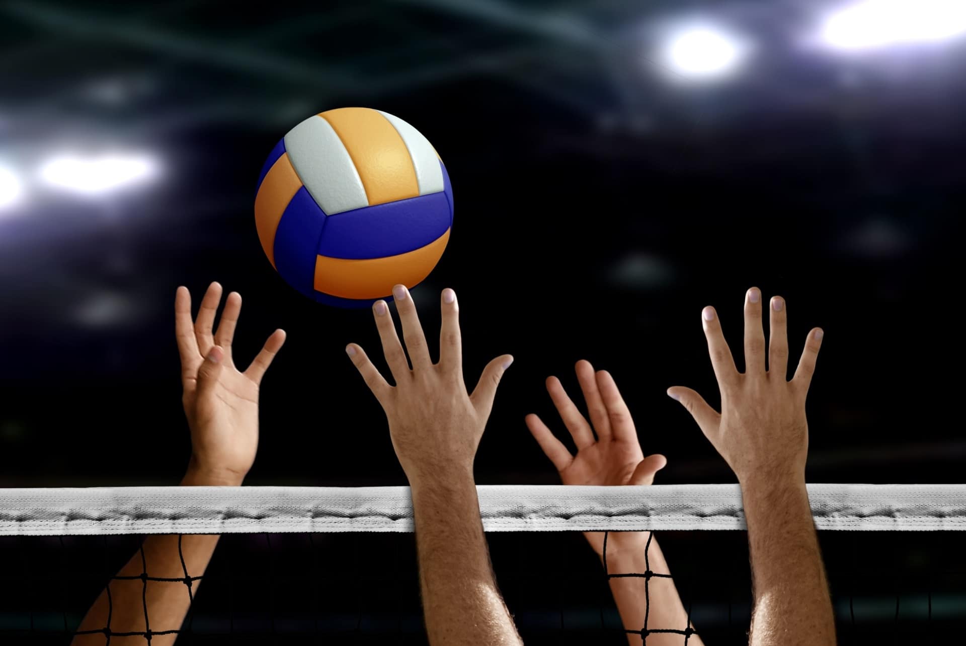 vue d'un filet et de mains jouant au volleyball