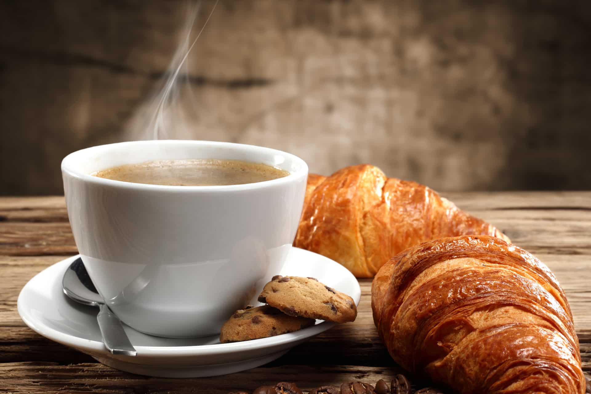 café et croissant