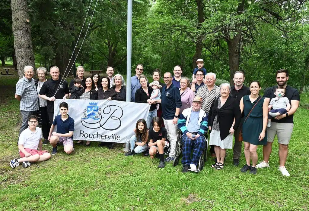 le conseil avec quelques citoyens au dernier événement