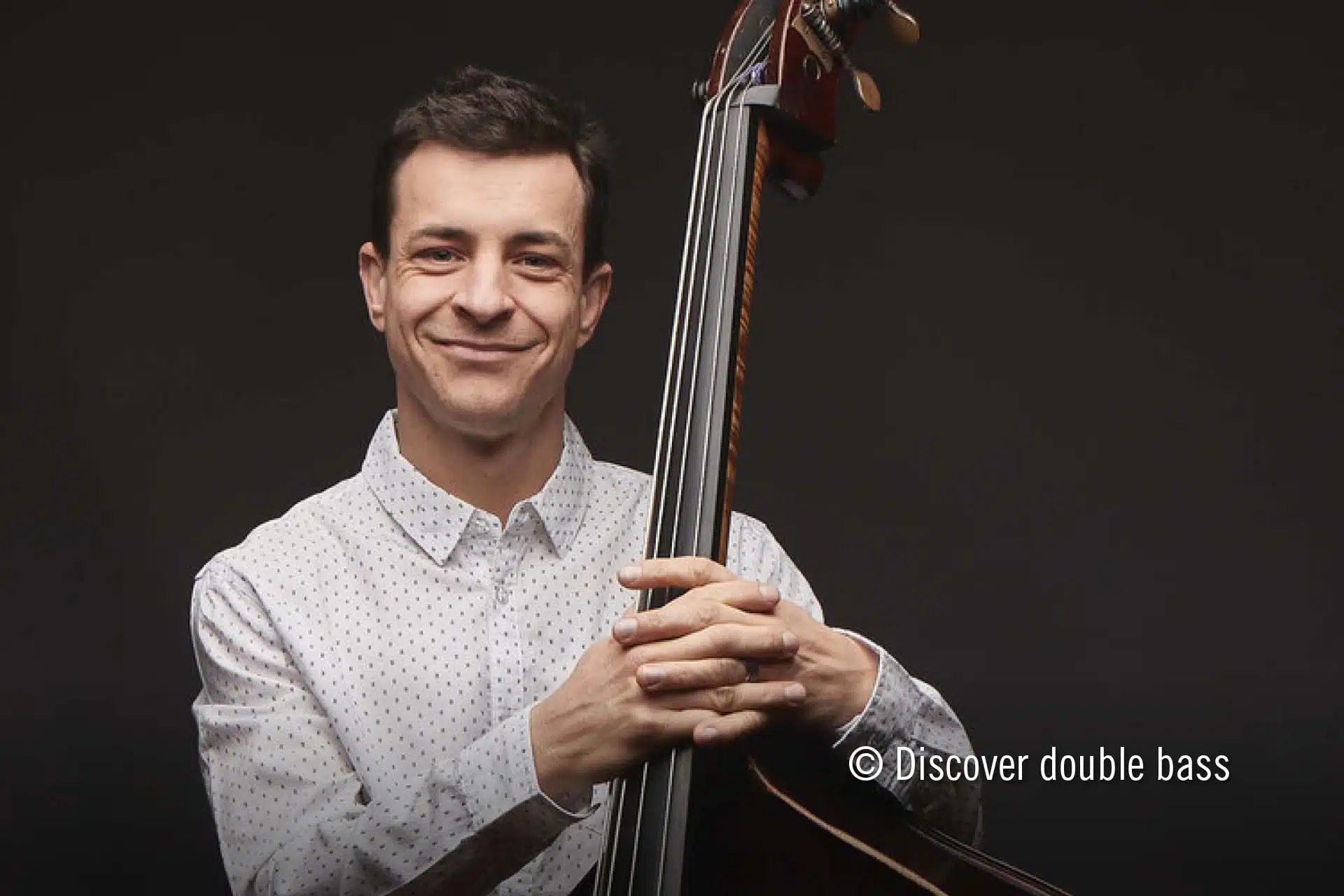 le musicien contrebassiste olivier babaz